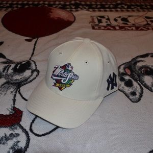 Vintage 1999 World Series New York Yankees Hat